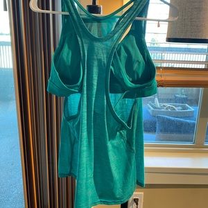 Lululemon tank with built in sports bra